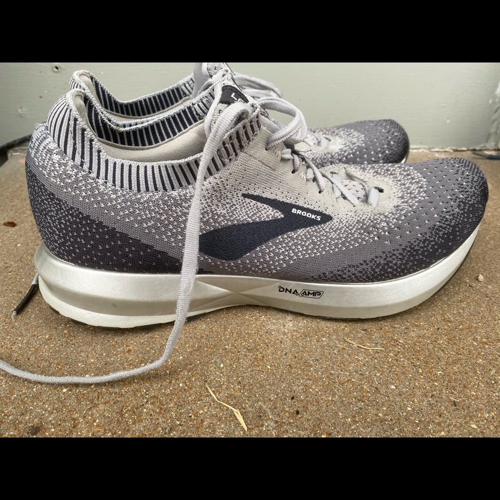 Brooks Levitate 2